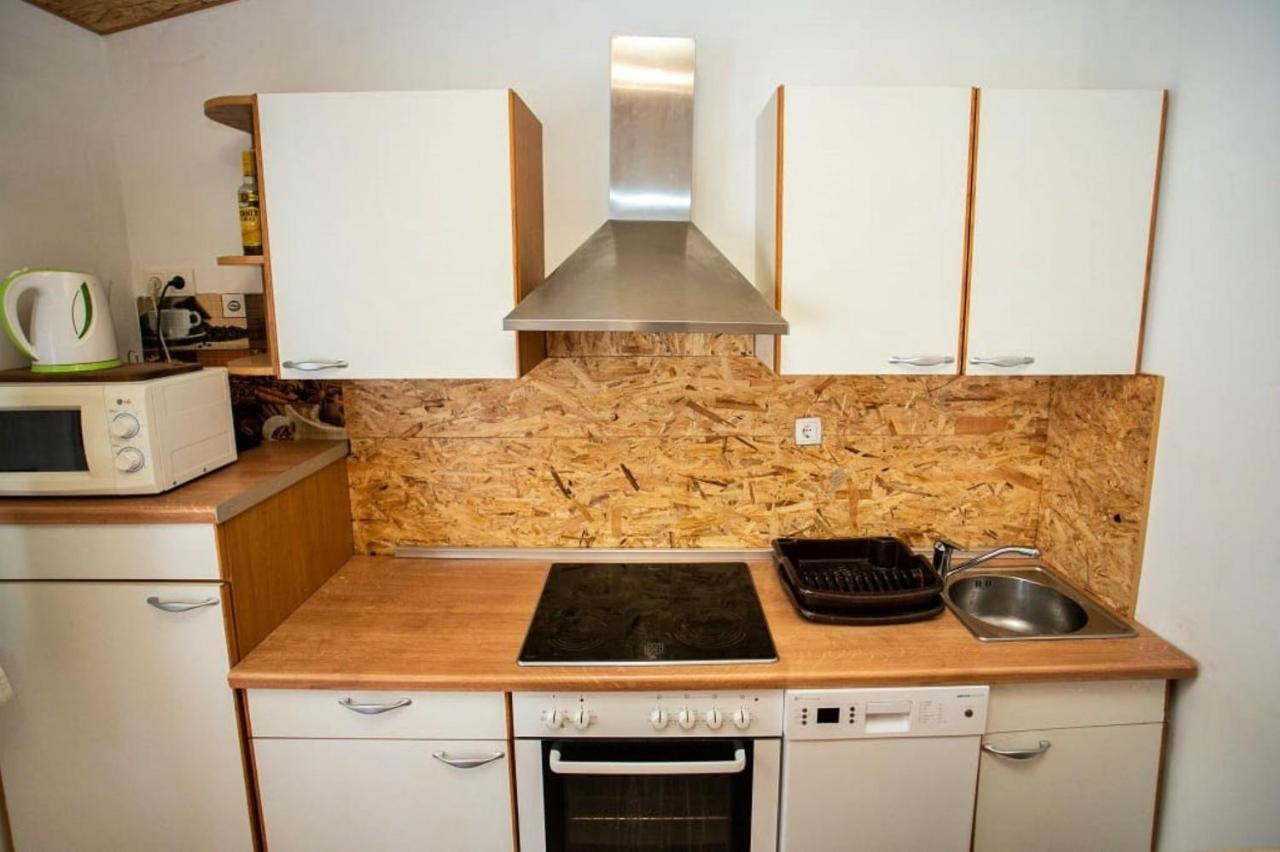 Apartments Punta 2 Омиш Экстерьер фото