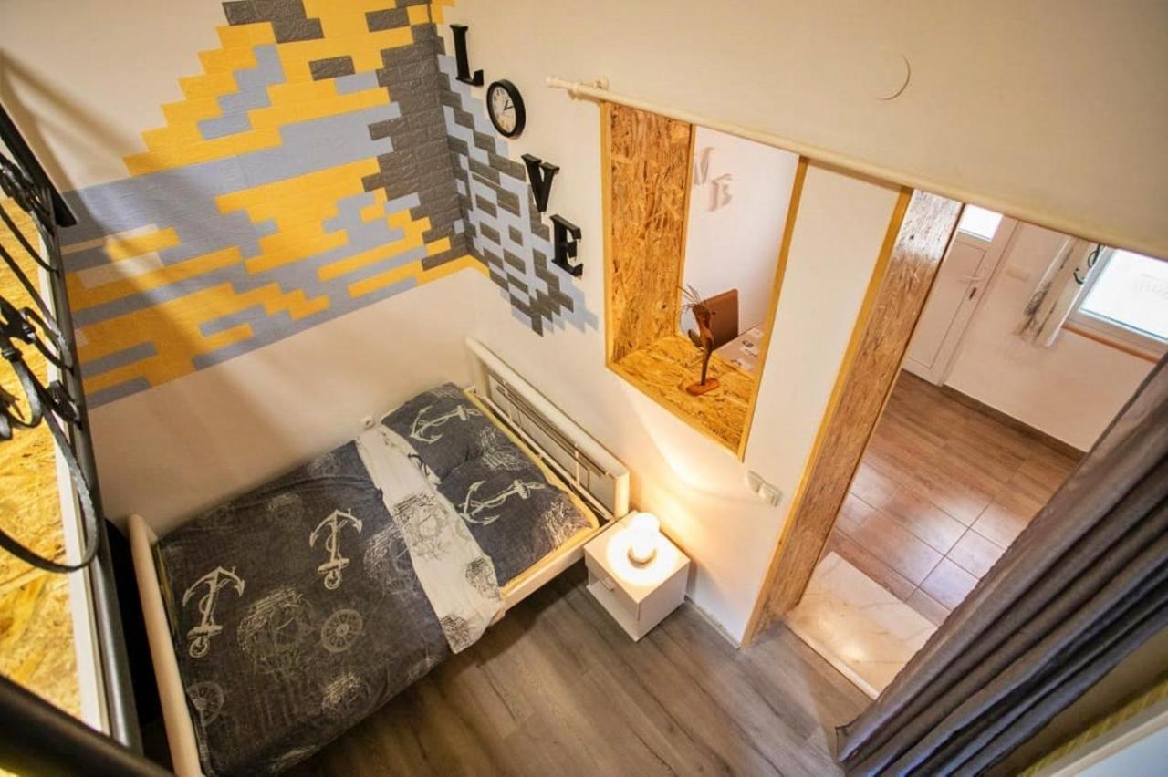Apartments Punta 2 Омиш Экстерьер фото